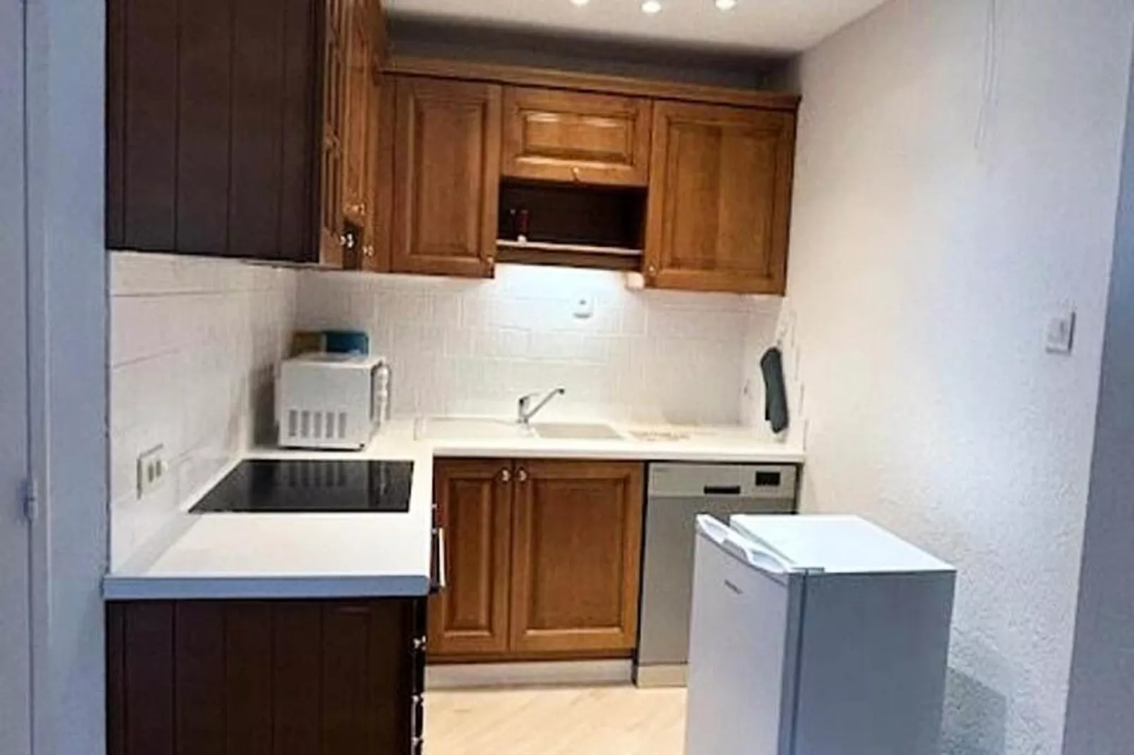 Résidence Marines D'aryana-Kitchen