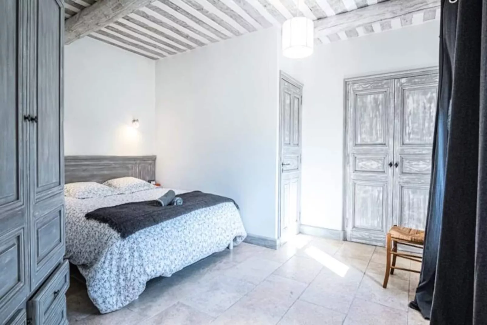 G&icirc;te Tout Confort - Jardin Et Piscine Chauff&eacute;e-Image-tags.