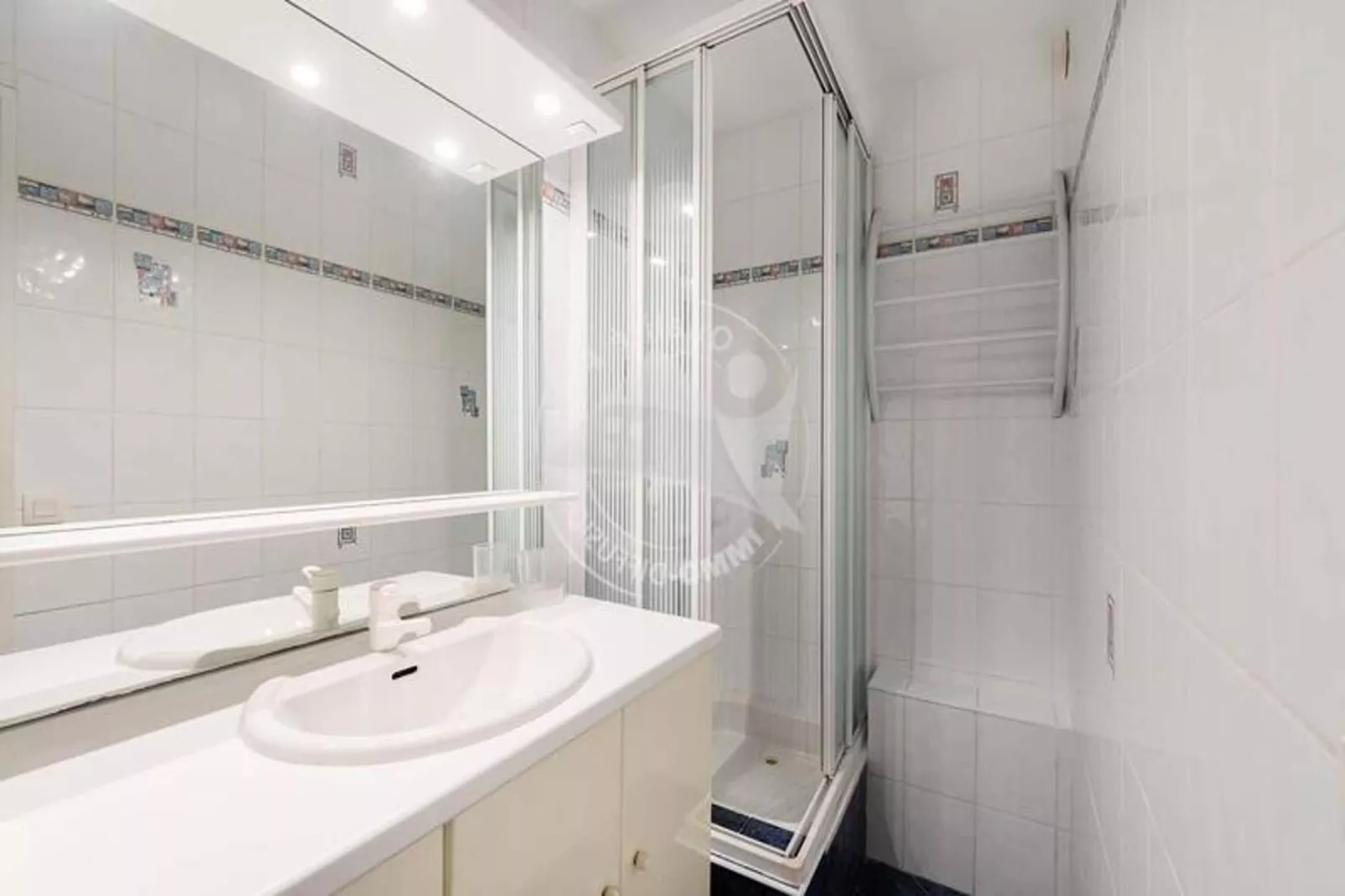 Résidence " La Lagune"-Badezimmer