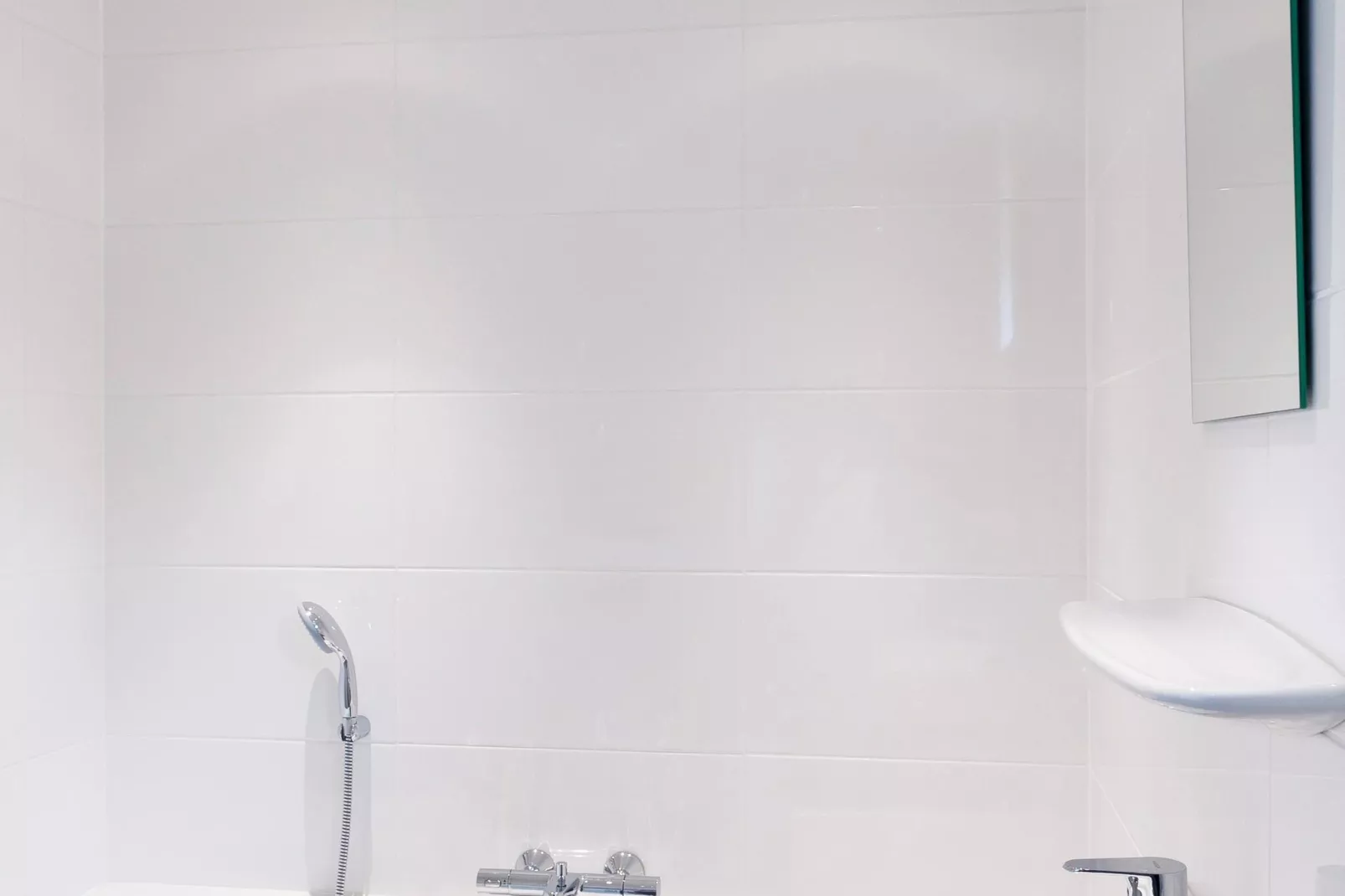 Wiid Wellness de luxe met sauna & buitenspa-Salle de bain