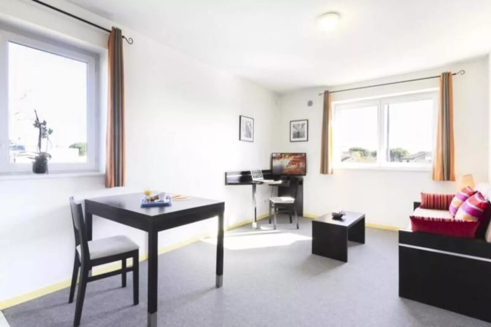 Néméa Appart'Hôtel Toulouse Saint Martin***-Außenbereich Sommer