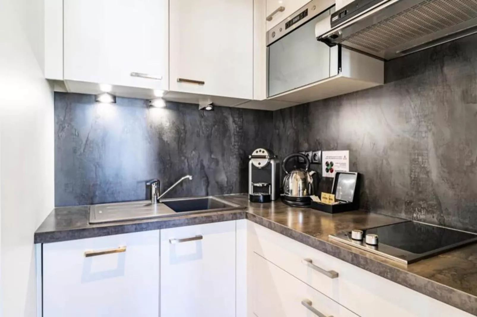 Chaleureux Appartement Au C&oelig;ur Du Quartier Historique Saint-michel-Chambre