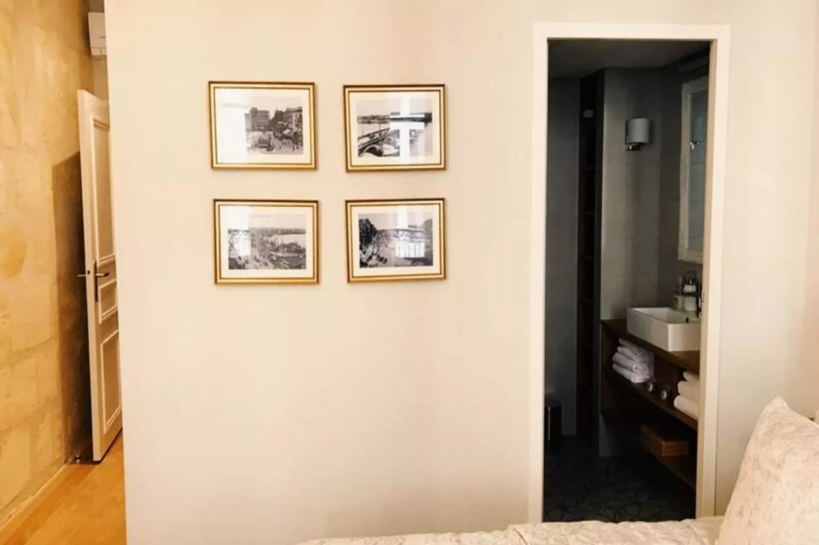 Superbe Duplex De Qualit&eacute;, En Hypercentre Avec Rooftop Et Climatisation-Bathroom