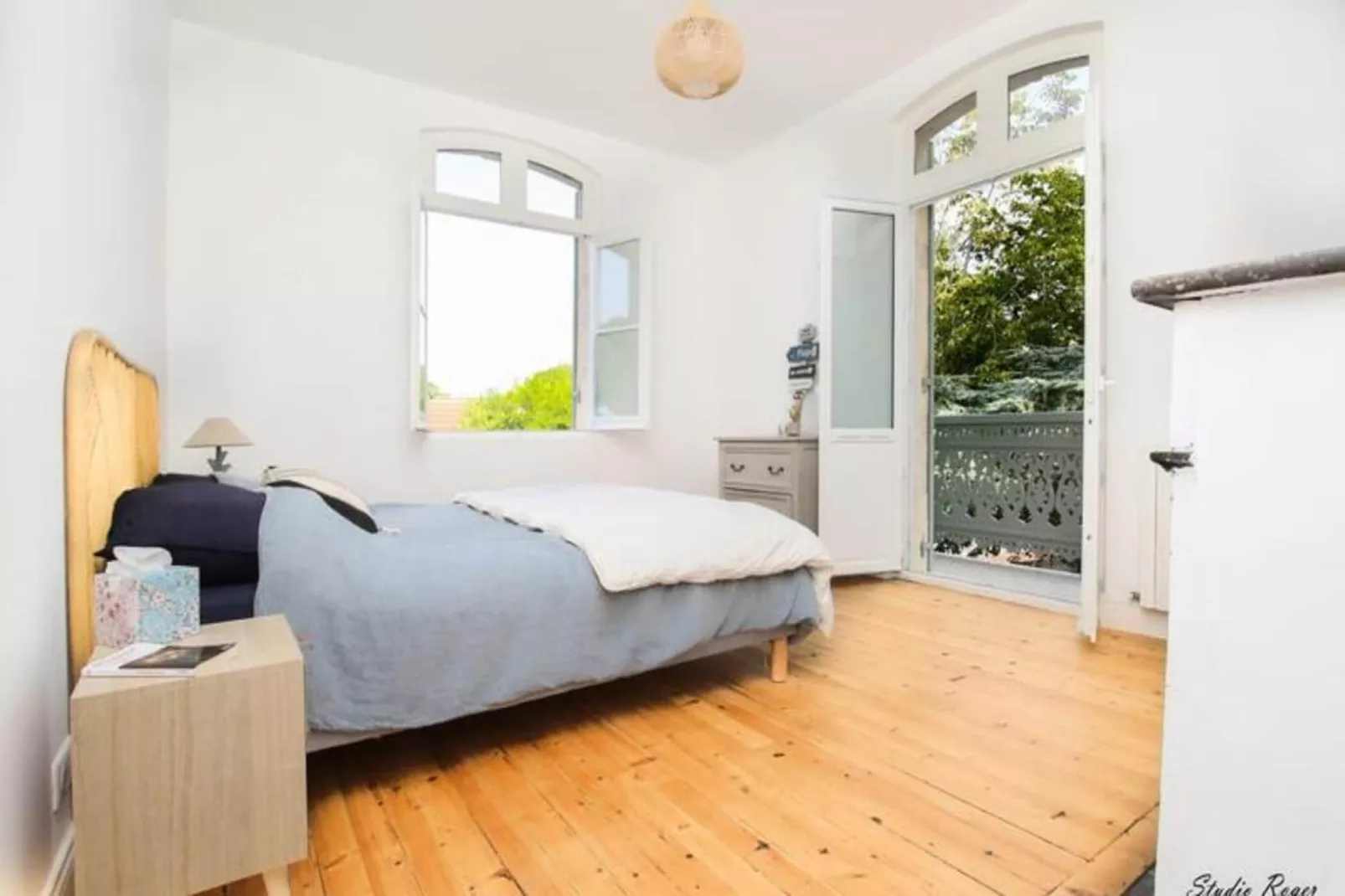 Villa Familiale R&eacute;nov&eacute;e &agrave; Arcachon &ndash; 6 Ch, 4 Sdb, Entre 8 &agrave; 10 Pers-Ambiente