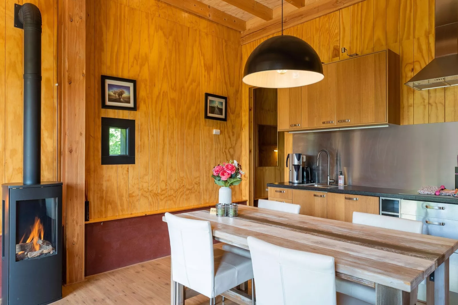 Natuurhuis Dichtbij-Dining room