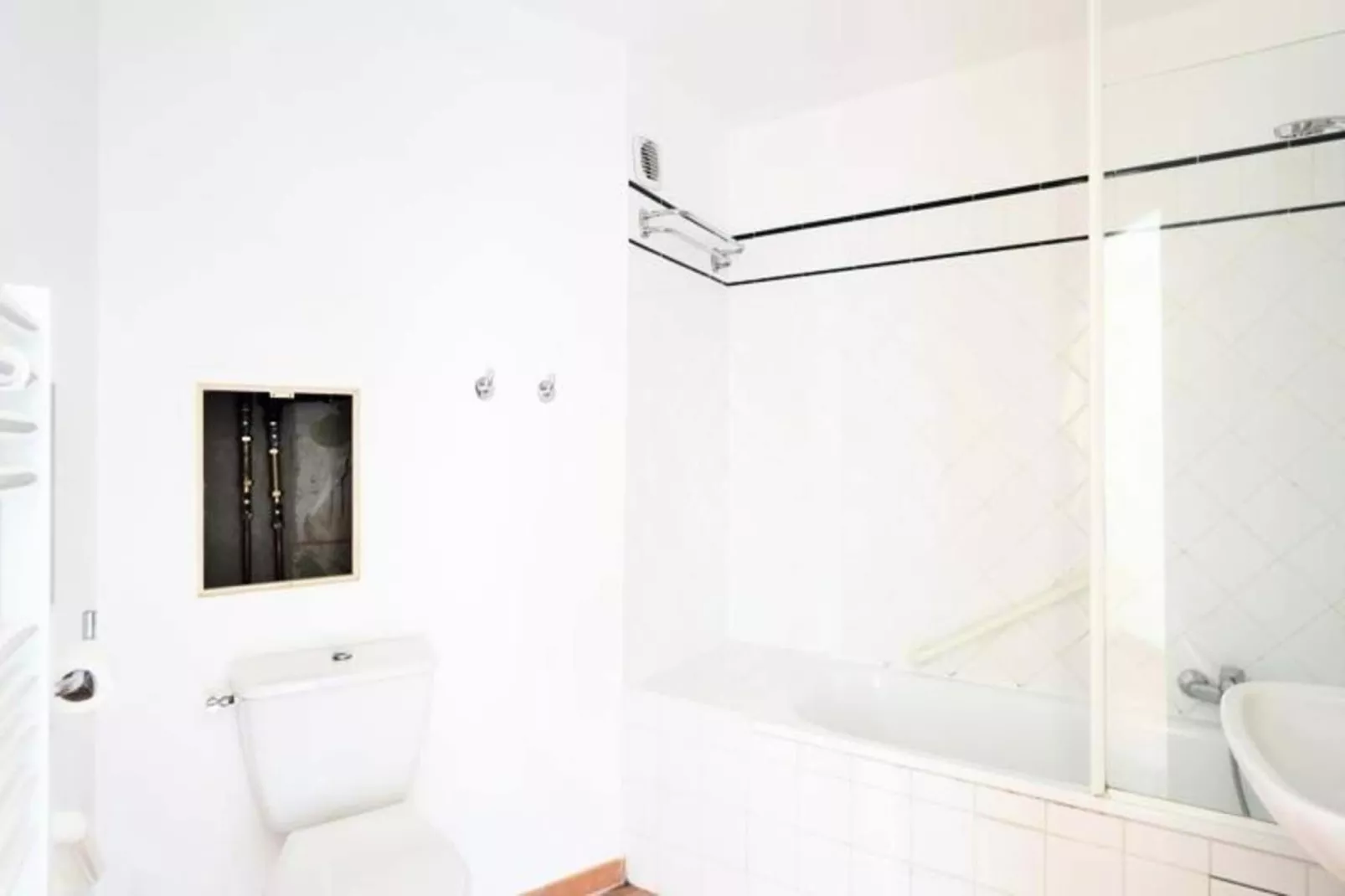 Les Appartements de Lacanau les Pins - maeva Home-Bathroom
