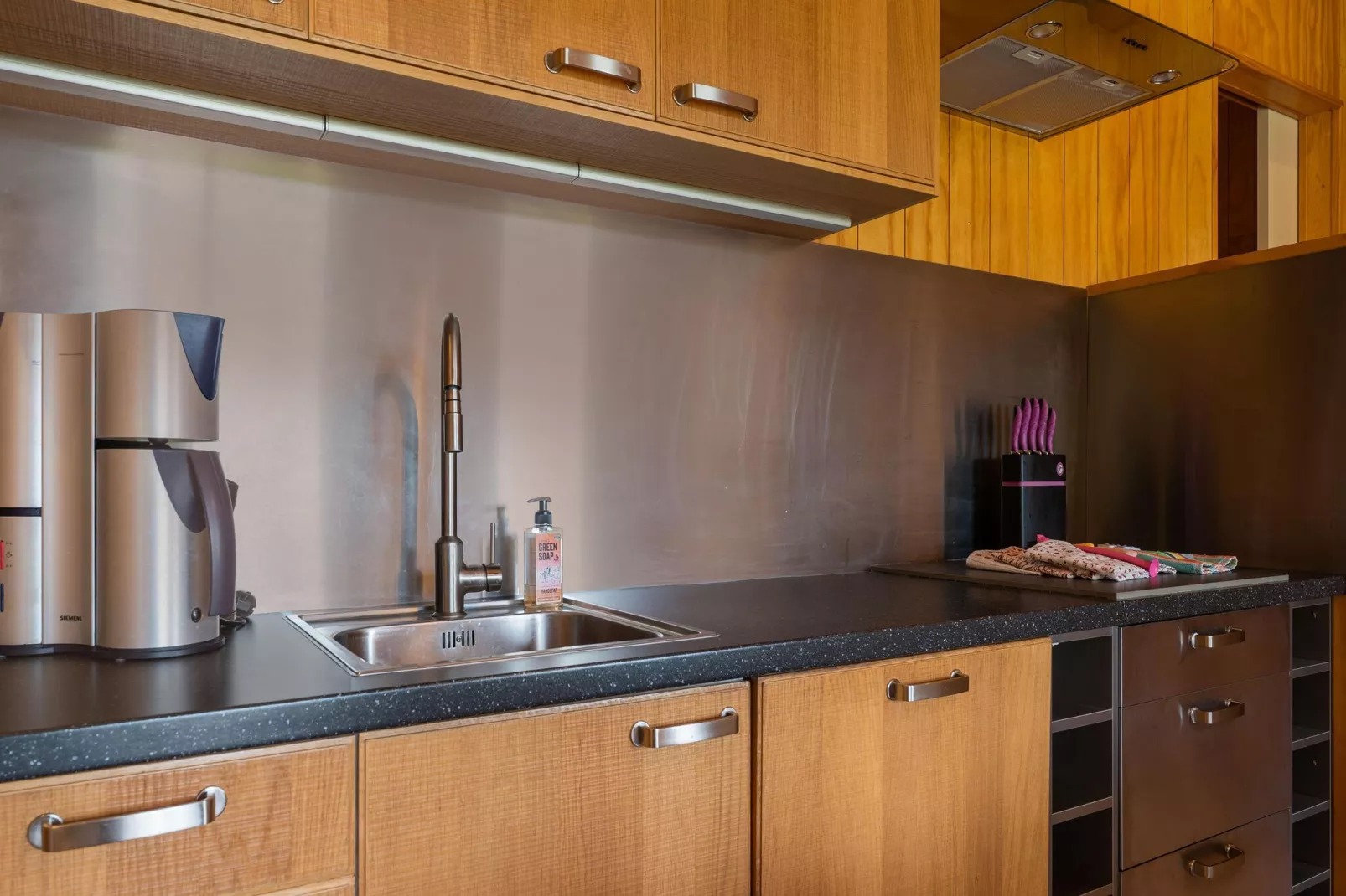 Natuurhuis Dichtbij-Kitchen