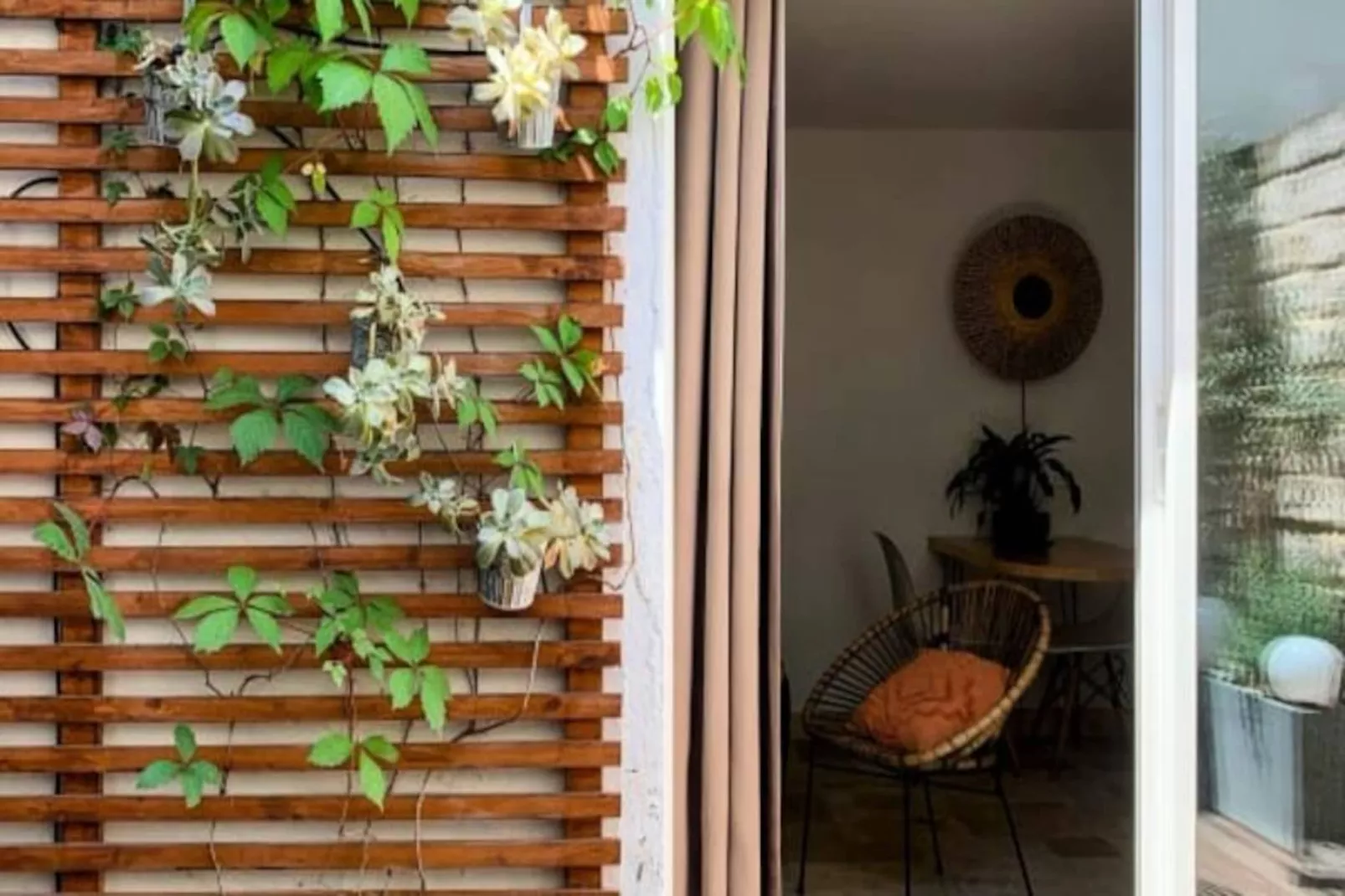 La Terrasse Bazille-Image-tags.