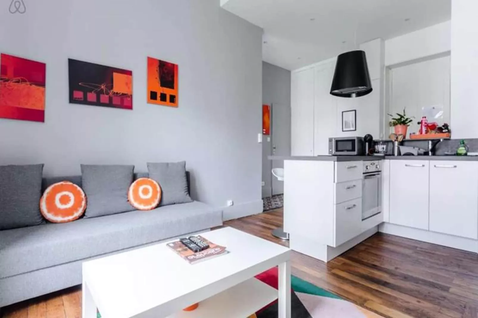 | Le Jaur&egrave;s 🍊| T2 Tout &eacute;quip&eacute; | Balcon, Wifi-Living room