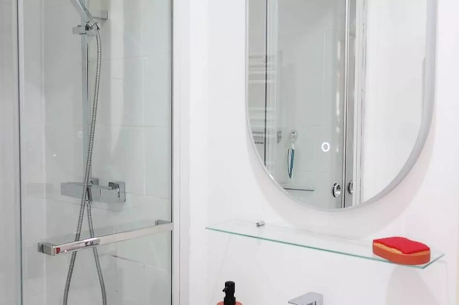 Résidence Menandiere-Badezimmer