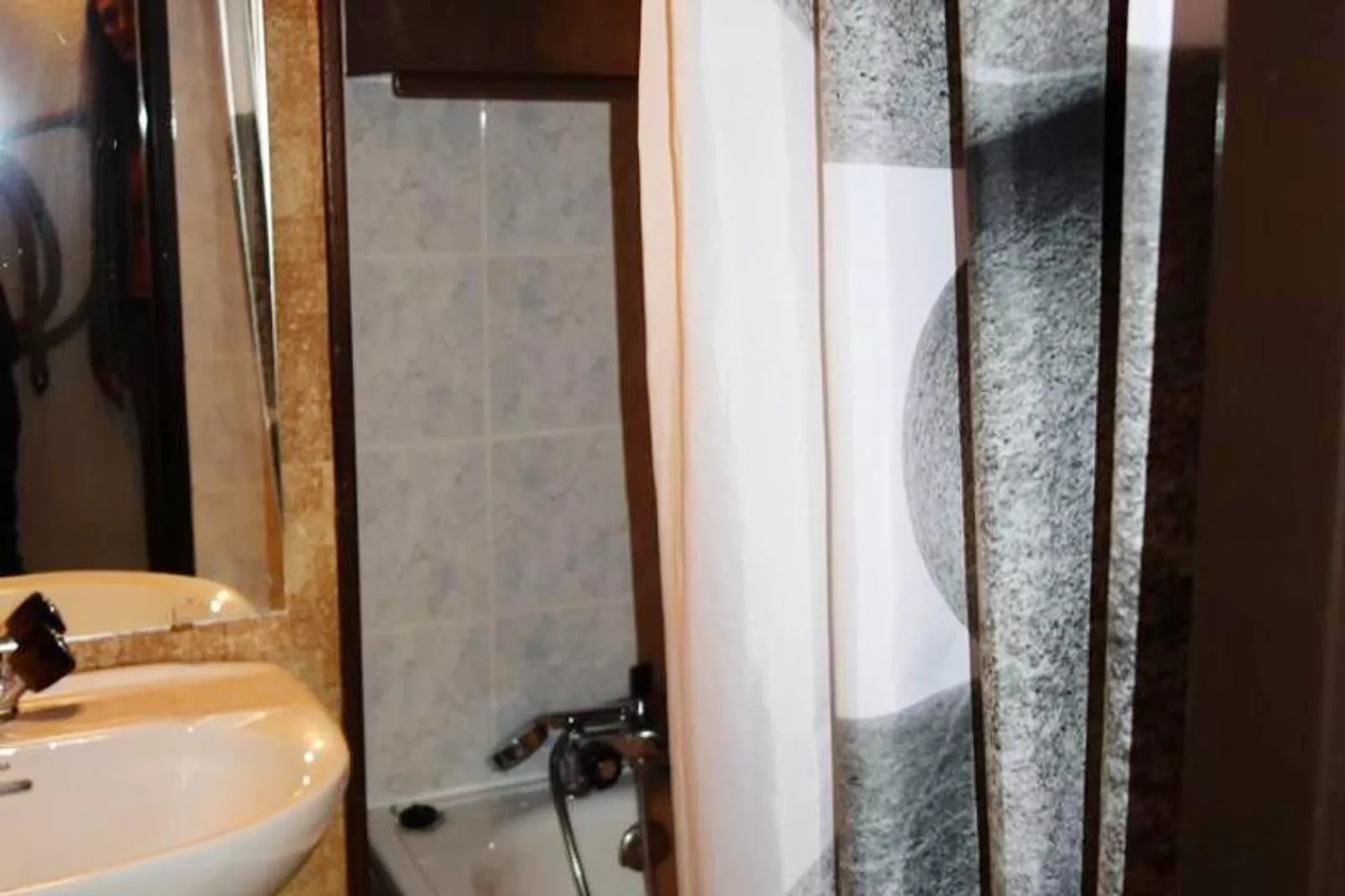 Résidence Solaires-Salle de bain