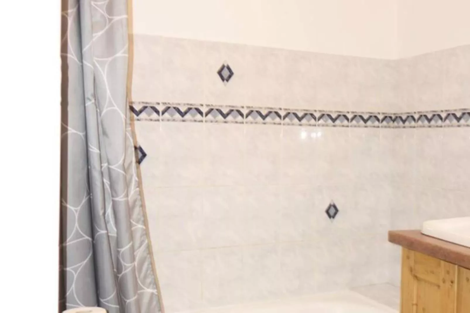 Résidence Obiou-Außenbereich Sommer