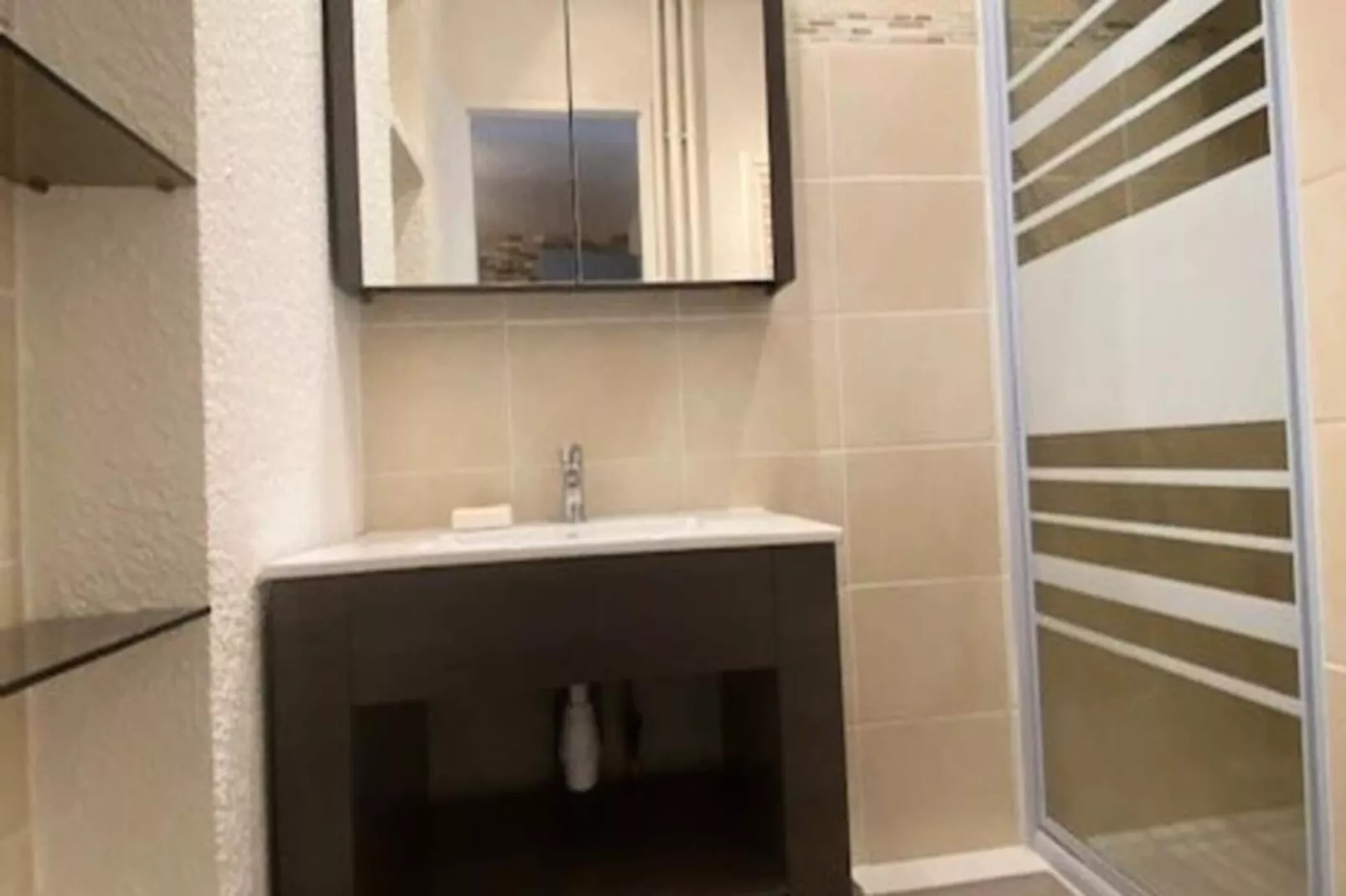 Résidence Cote Brune 3-Bathroom