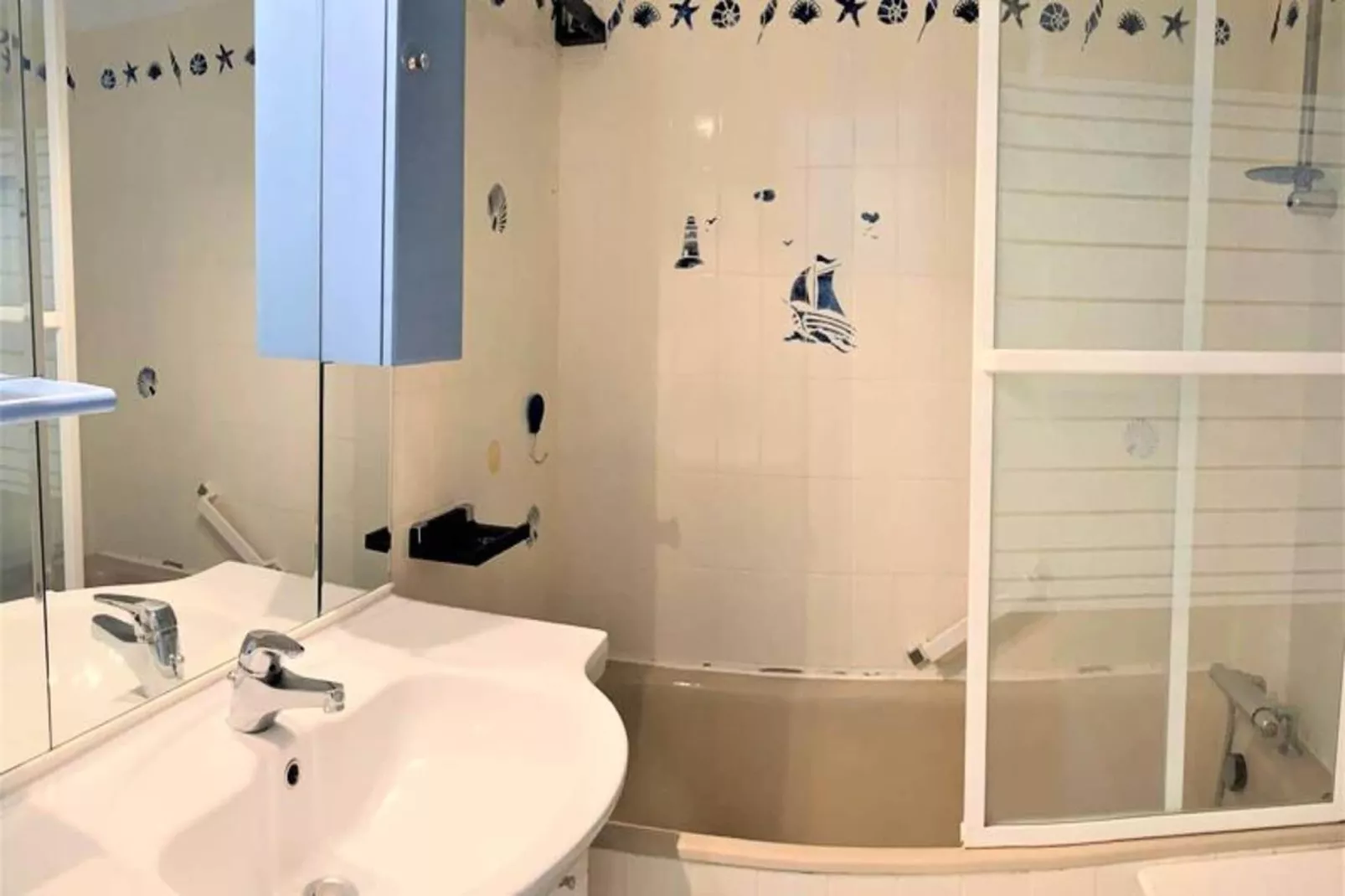 Résidence Sombreuil-Salle de bain