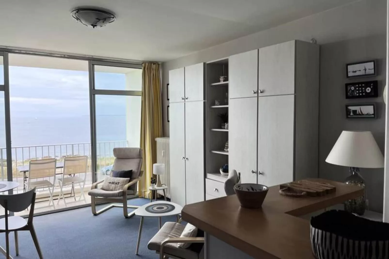 Résidence Vue Sur Les &icirc;les  2&egrave;me &eacute;tage Proche Thalasso-Living room