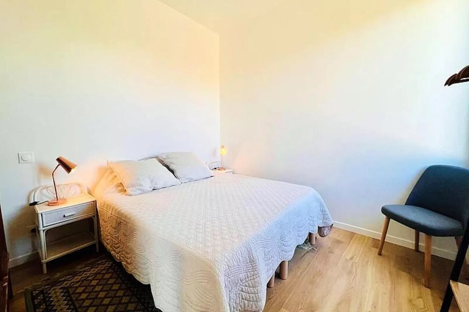 Résidence 20 Boulevard Anatole France-Bedroom