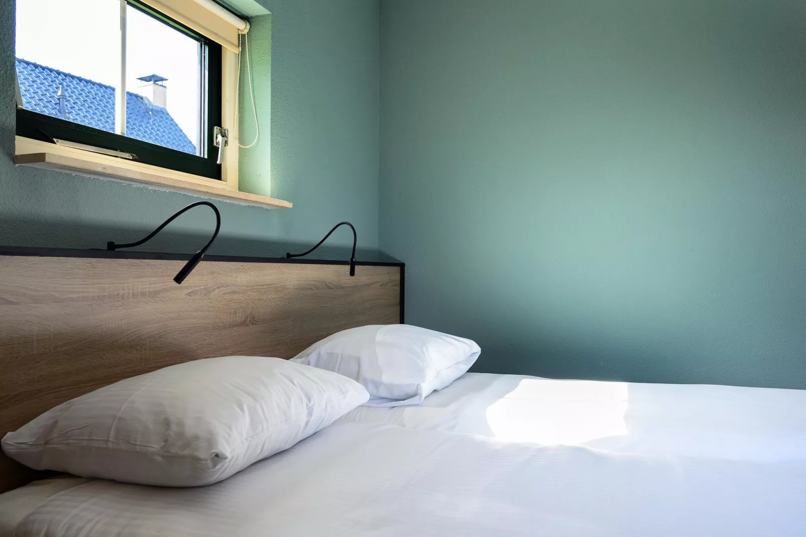10 pers Lieskehuis Wellness de luxe met sauna buitenspa en toerboot-Bedroom