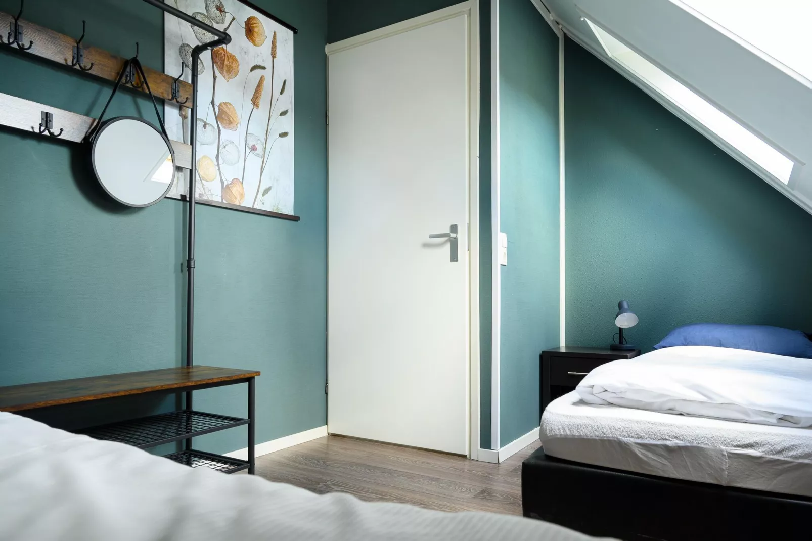 10 pers Lieskehuis Wellness de luxe met sauna buitenspa en toerboot-Bedroom