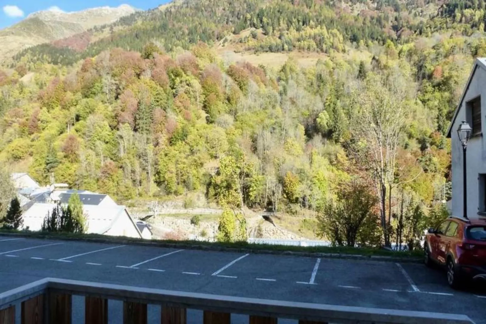 Résidence Neouvielle-Dining room