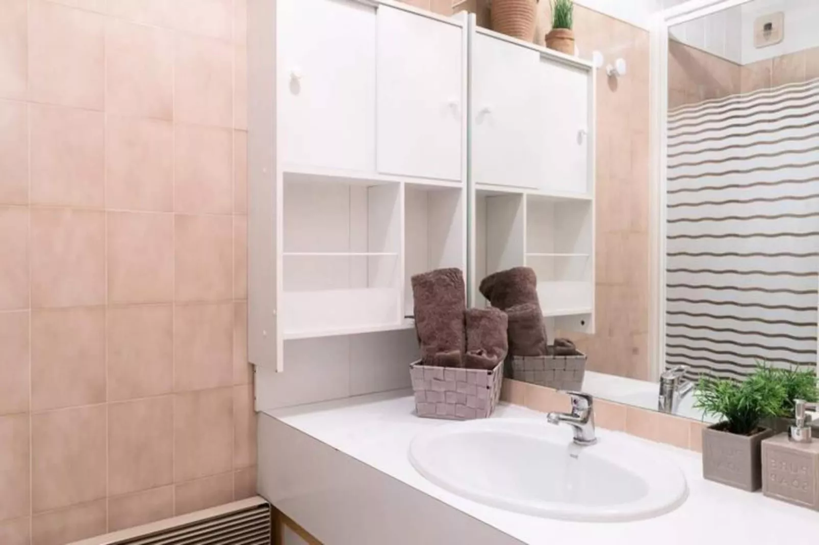 Résidence Gentianes-Salle de bain