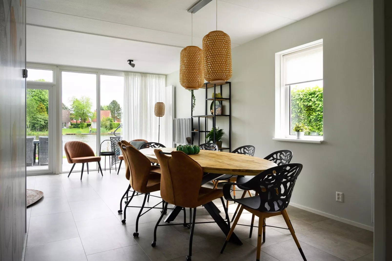 8 pers Westerwolde Prestige Welness met buitenspa-Dining room