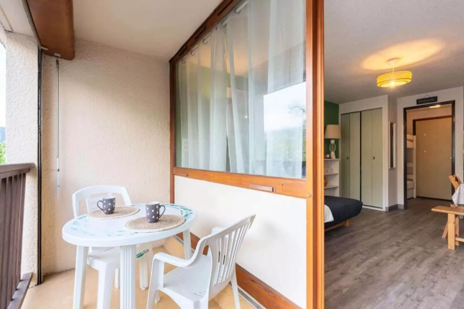 Résidence Aurette:neouvielle-Terrace balcony