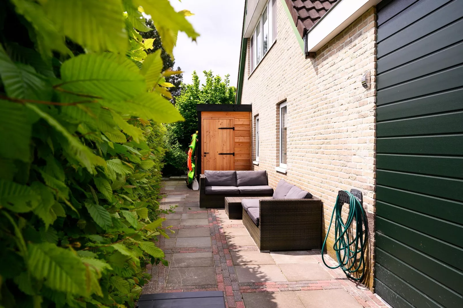 8 pers Westerwolde Prestige Welness met buitenspa-Gardens summer