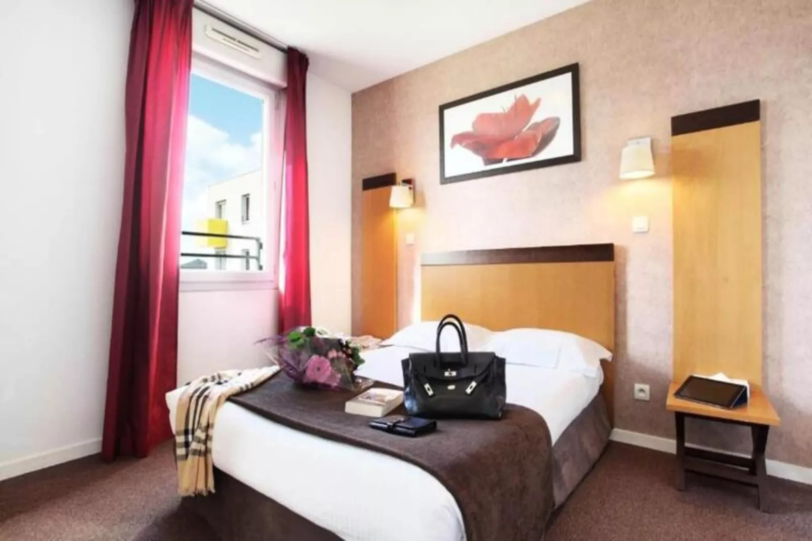 Appart'hôtel Odalys City Bioparc-Exterior in summer