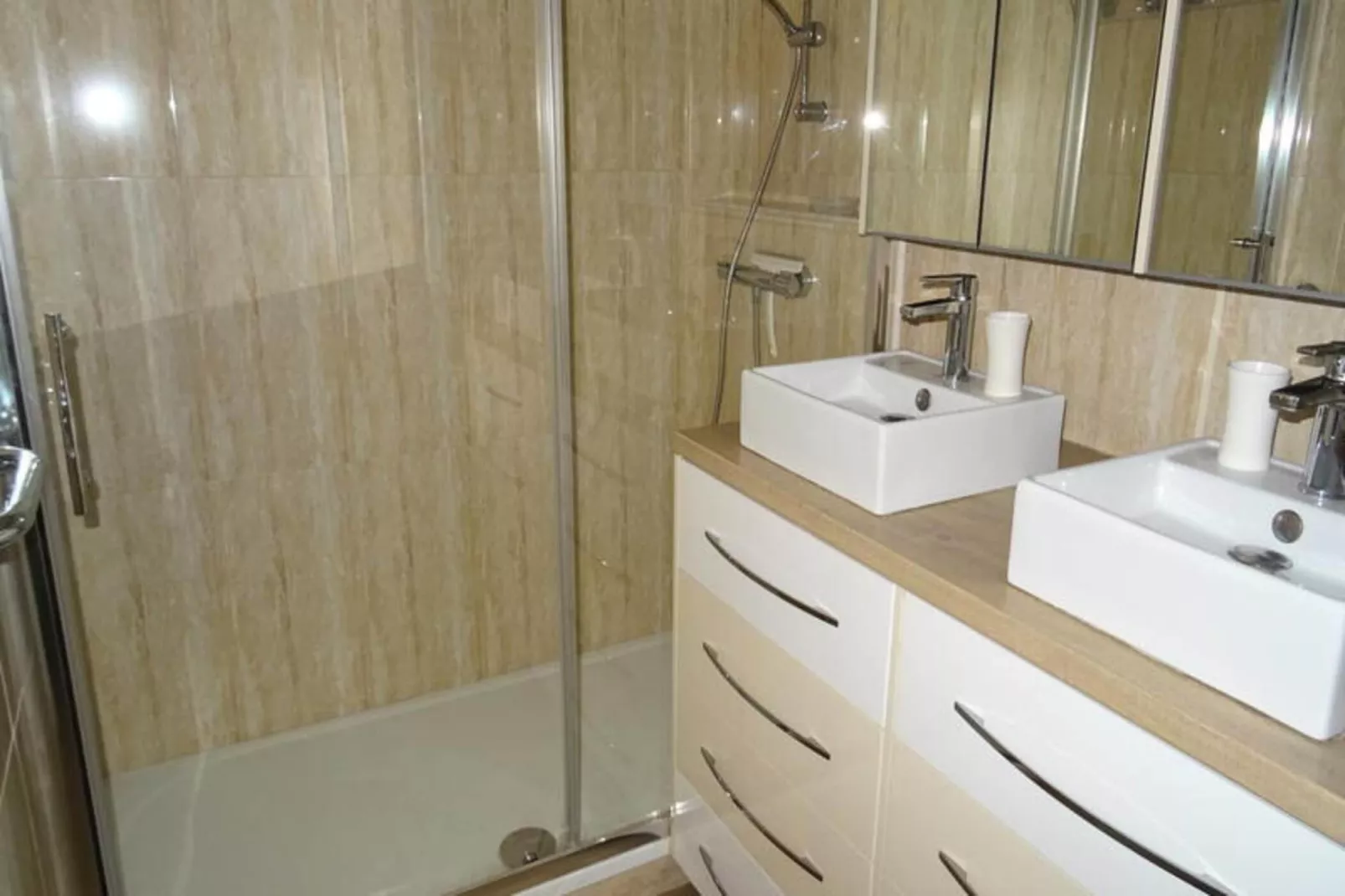 Résidence Le Constellation-Bathroom