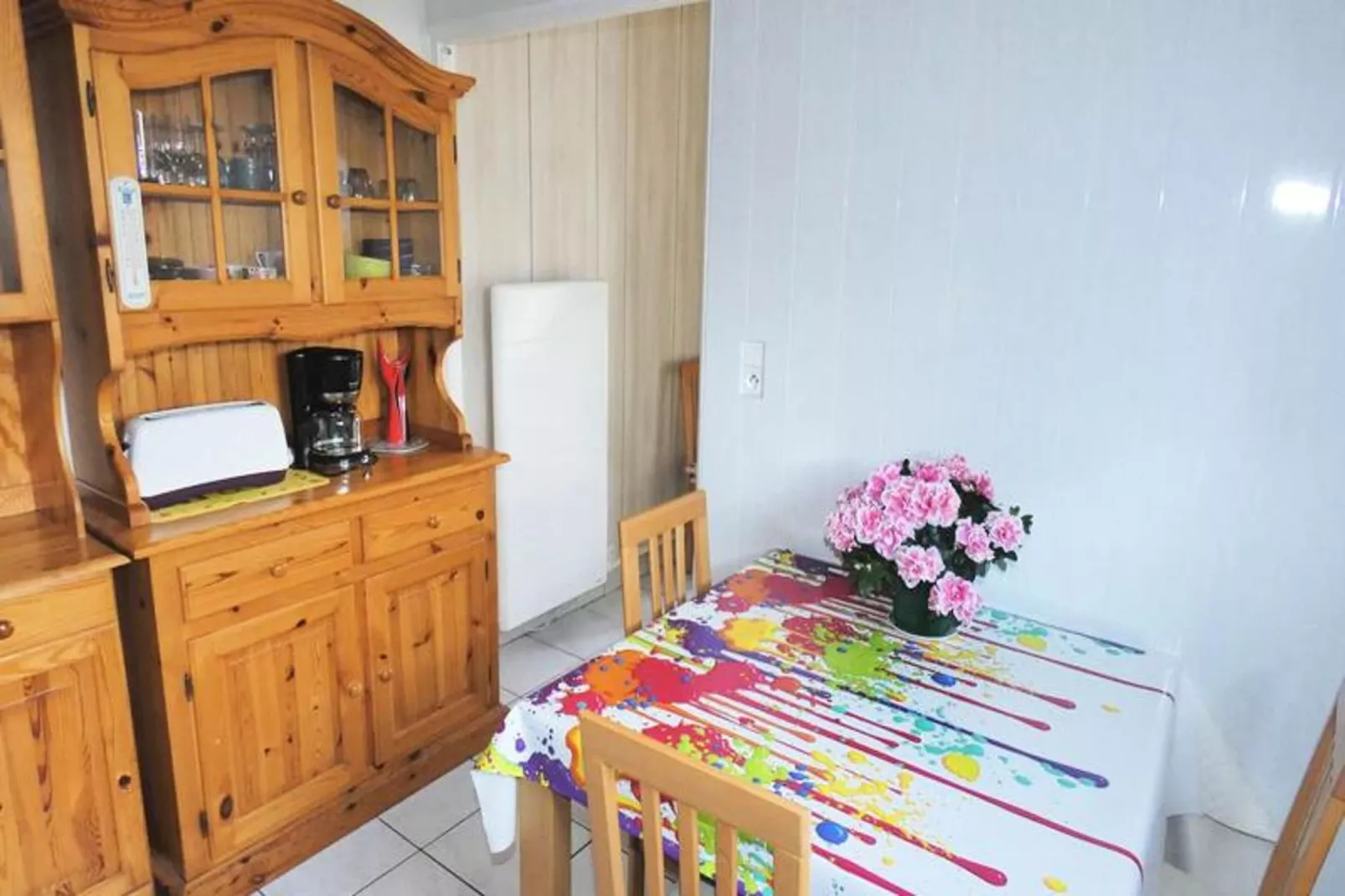 Résidence 12 Chemin De Chevaline-Salle à manger