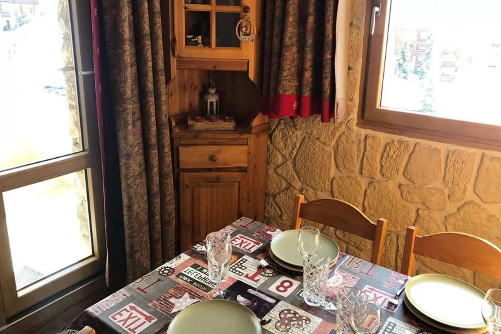 Résidence Clairiere-Dining room