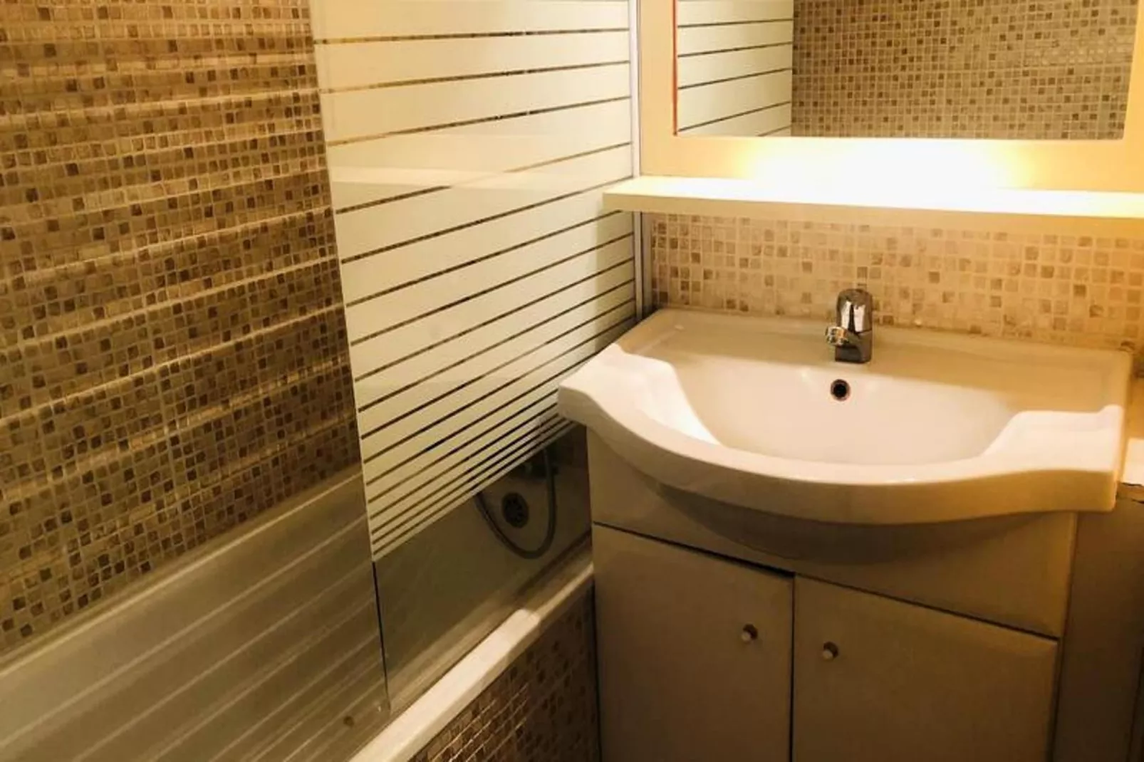 Résidence Cachette-Bathroom