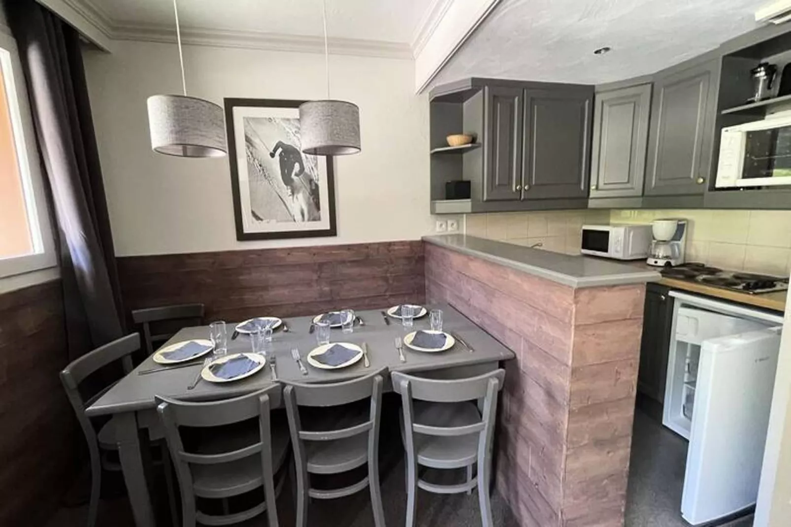 Résidence Valeriane-Salle à manger