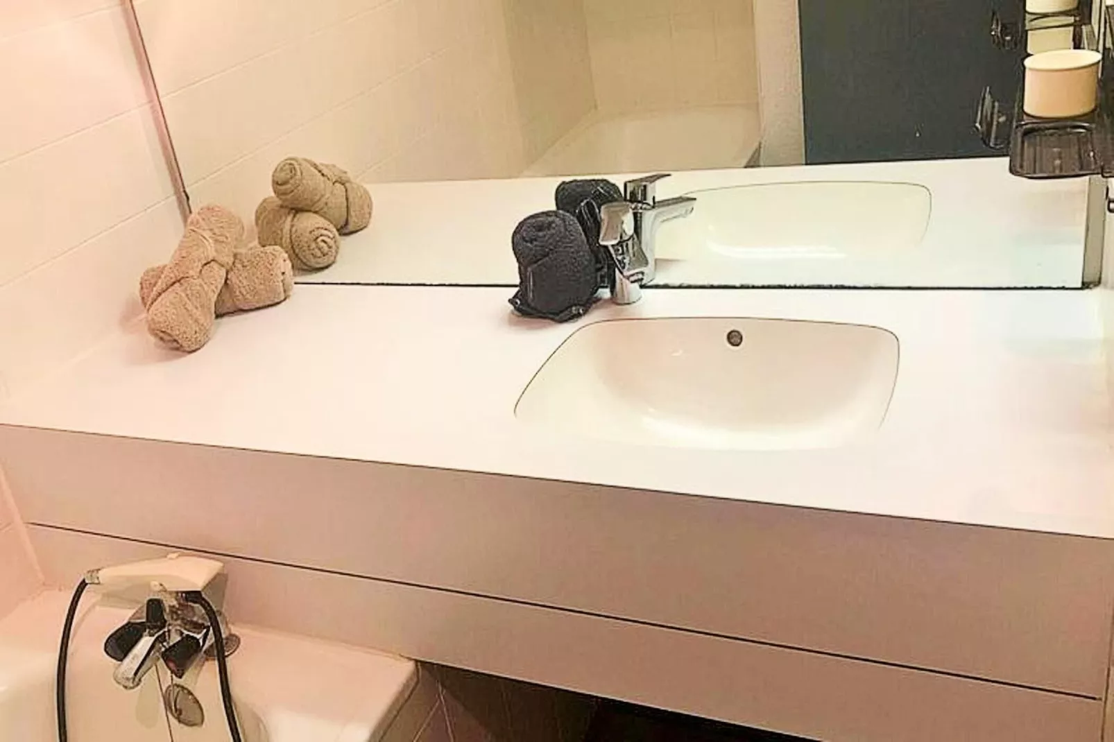 Résidence Ruelle-Salle de bain