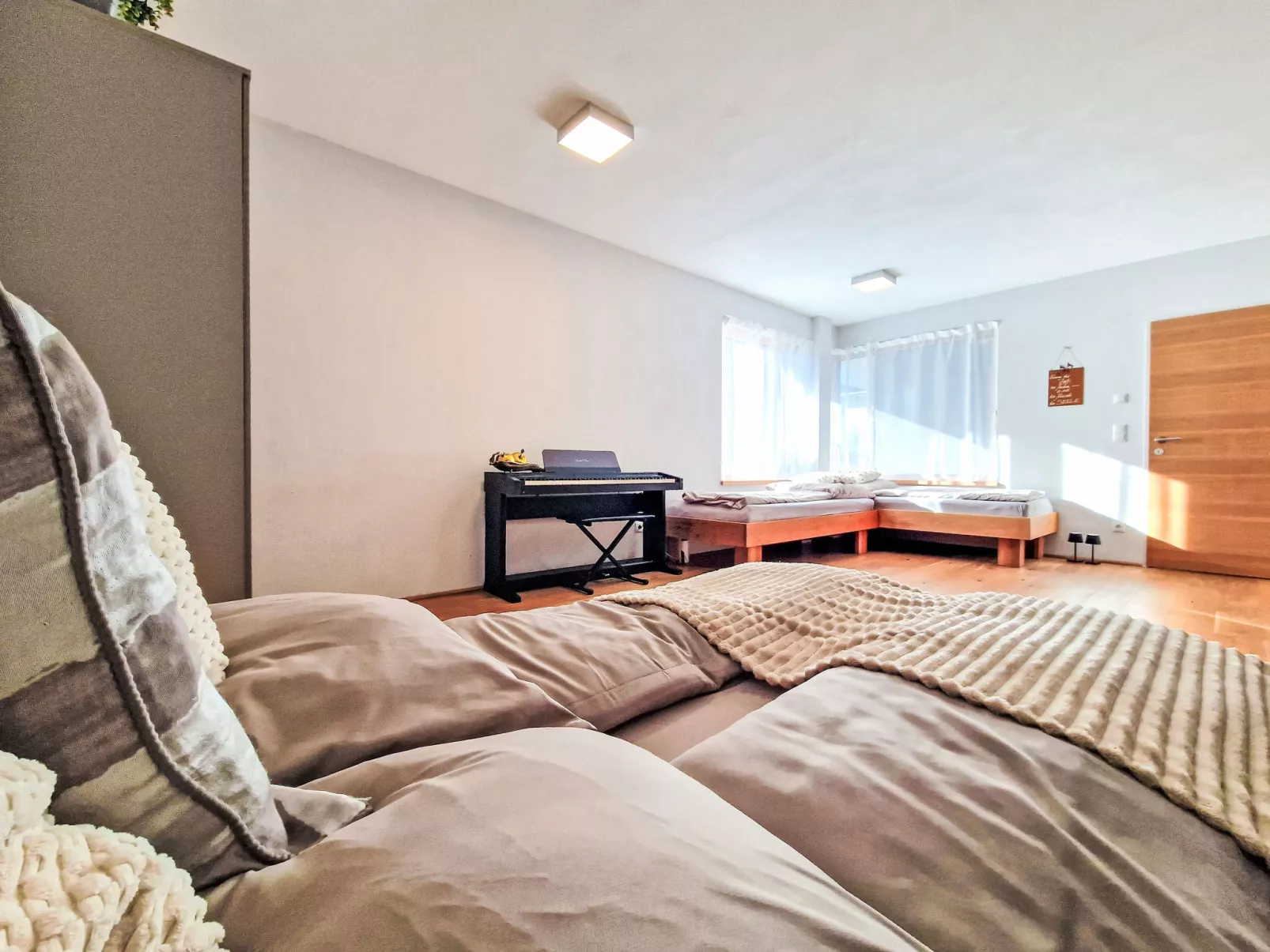 The Rock Design-Dedans