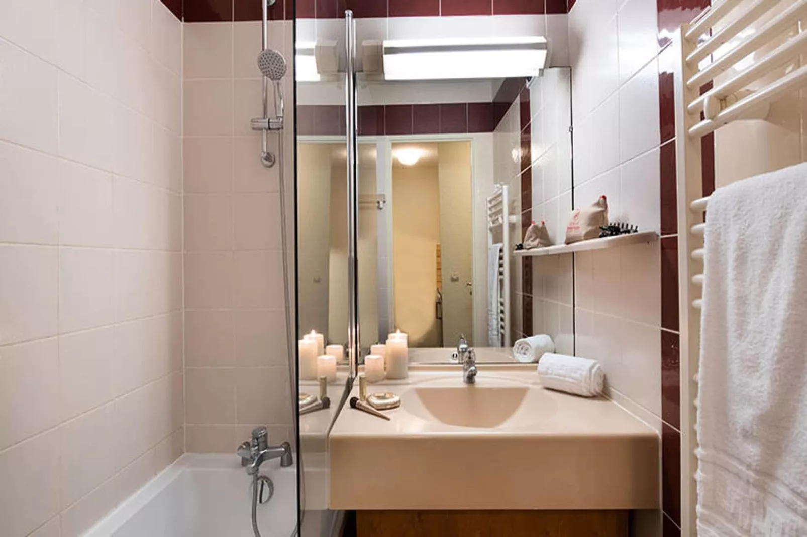 Résidence Le Cheval Blanc ***-Badezimmer