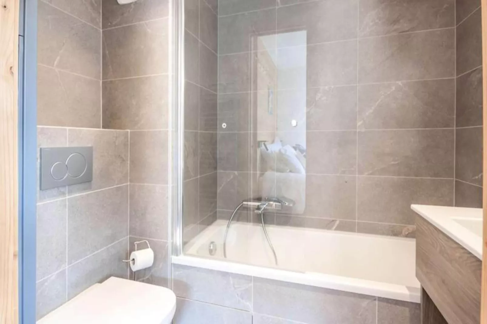 Résidence Echo Du Pleney - Außenbereich Sommer