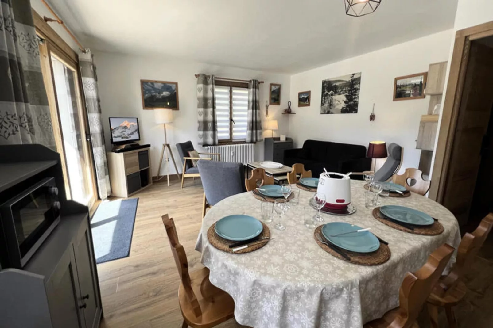 Appartements à La Clusaz-Dining room