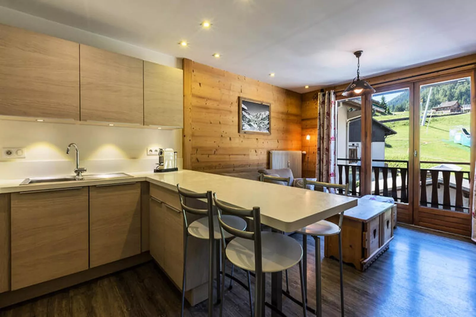 Résidence Moraine-Kitchen