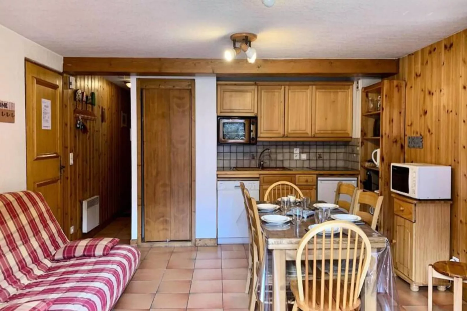 Résidence Coq De Bruyere-Dining room