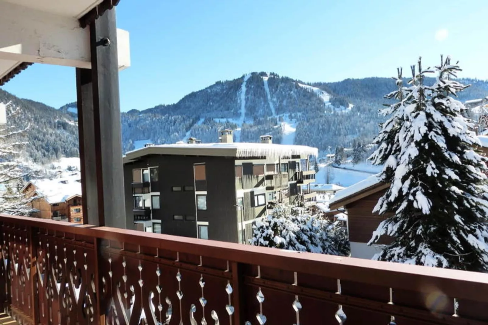 Résidence Domanial A-Außenbereich Sommer