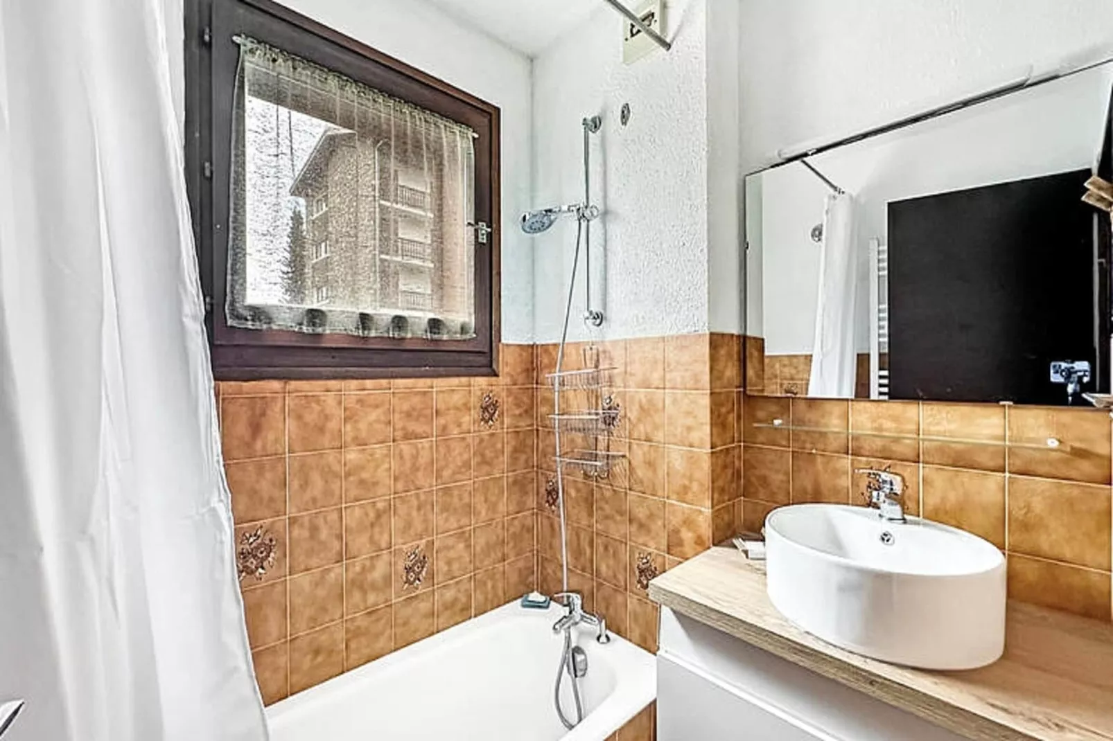 Studio à Les Carroz-d'Arâches-Badezimmer