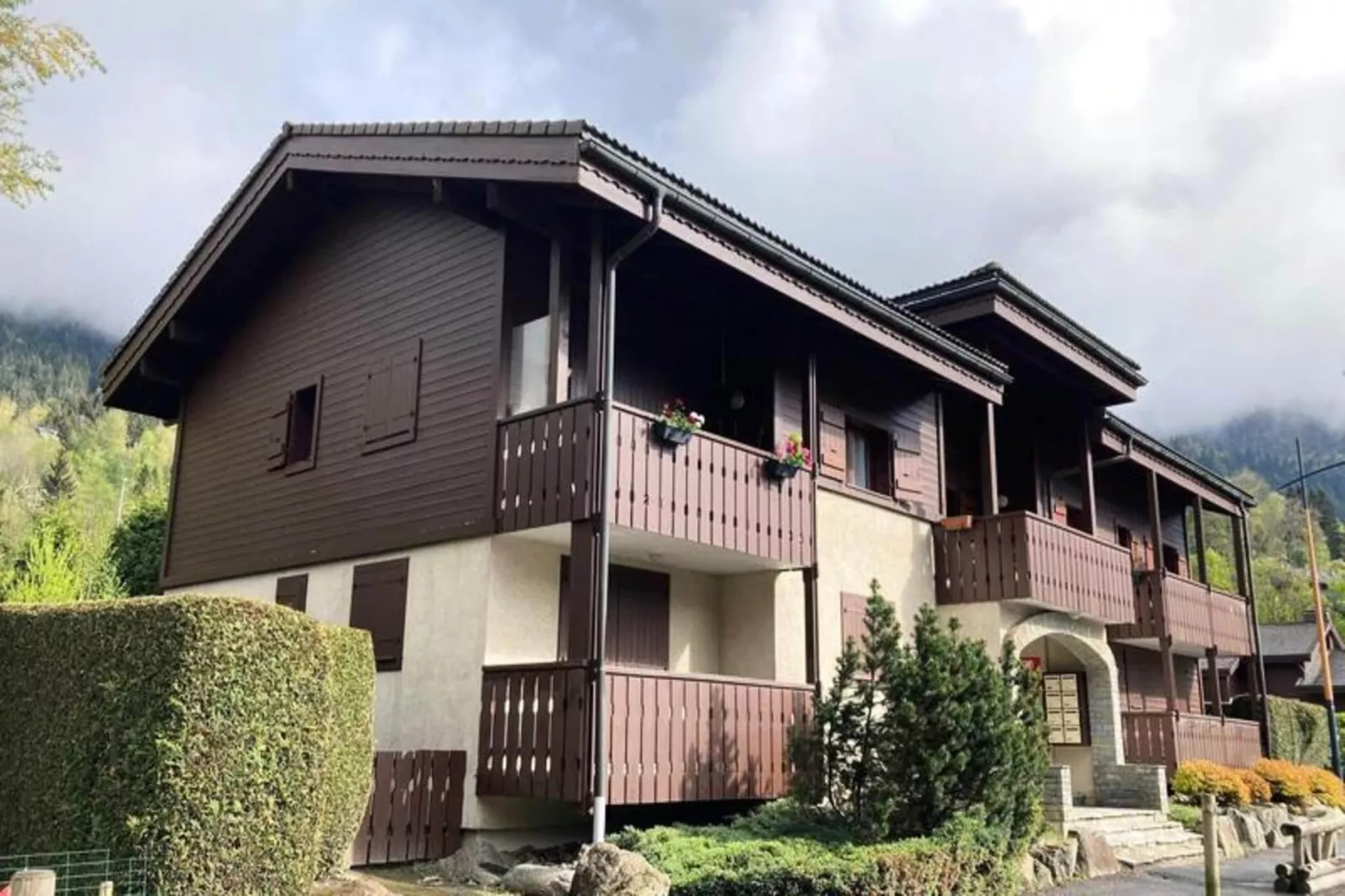 Résidence Les Sapins-Extérieur été