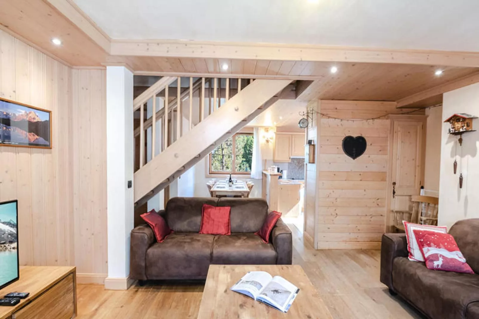 Chalets Du Savoy-Salon