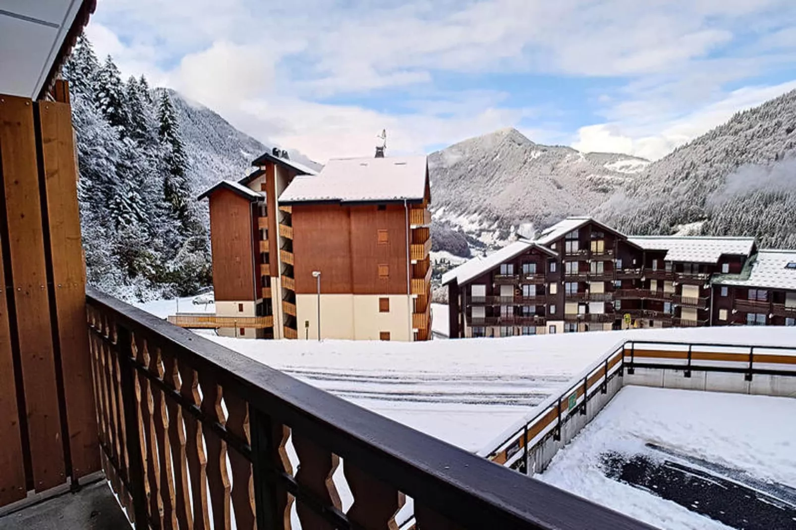 Appartements à Saint Jean d'Aulps-Terrasse / balcon