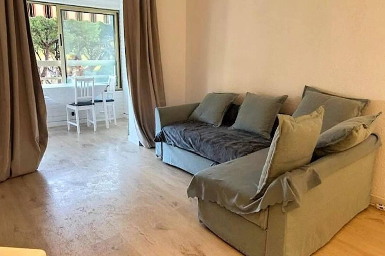 Résidence Marines D'aryana-Living room