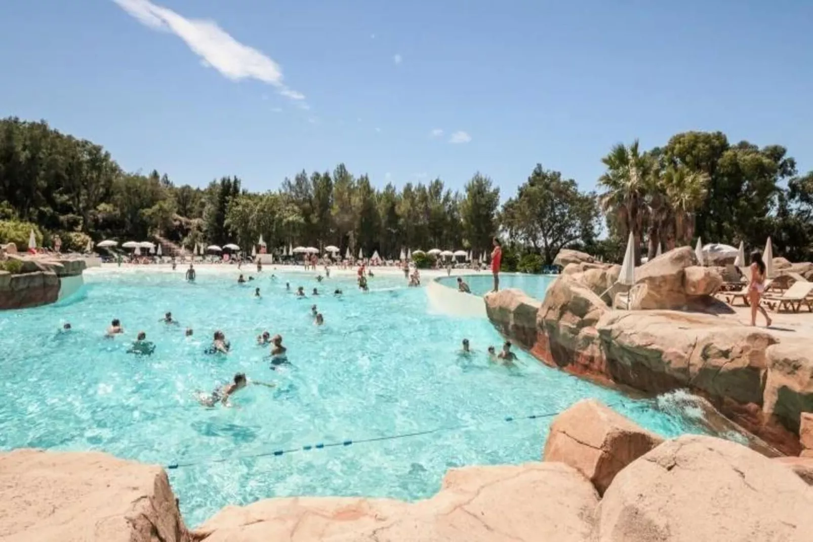 Les Appartements aux Restanques du Golfe de St Tropez - maeva Home-Exterior in summer