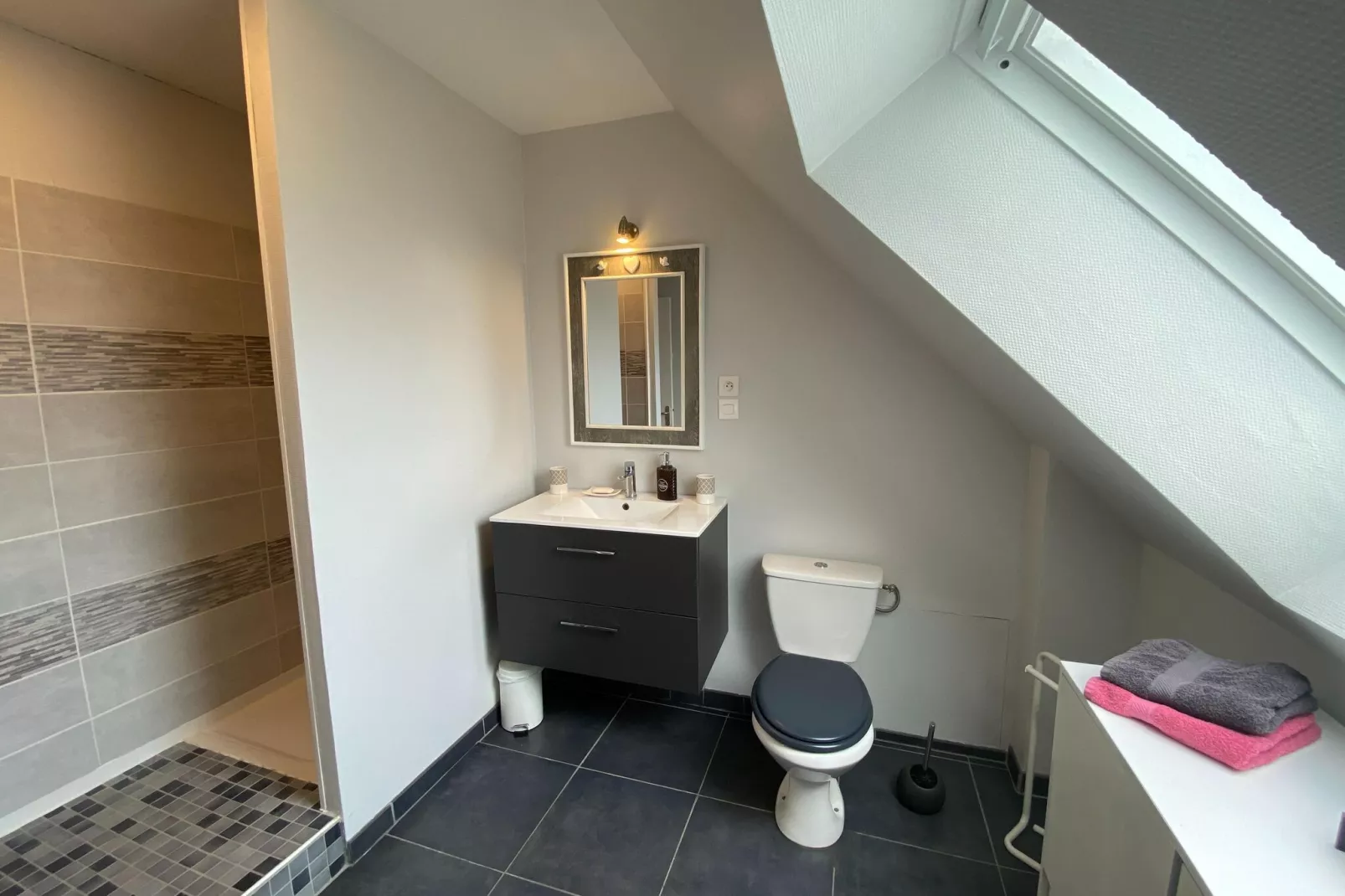 Holiday home Barneville-Carteret-Salle de bain