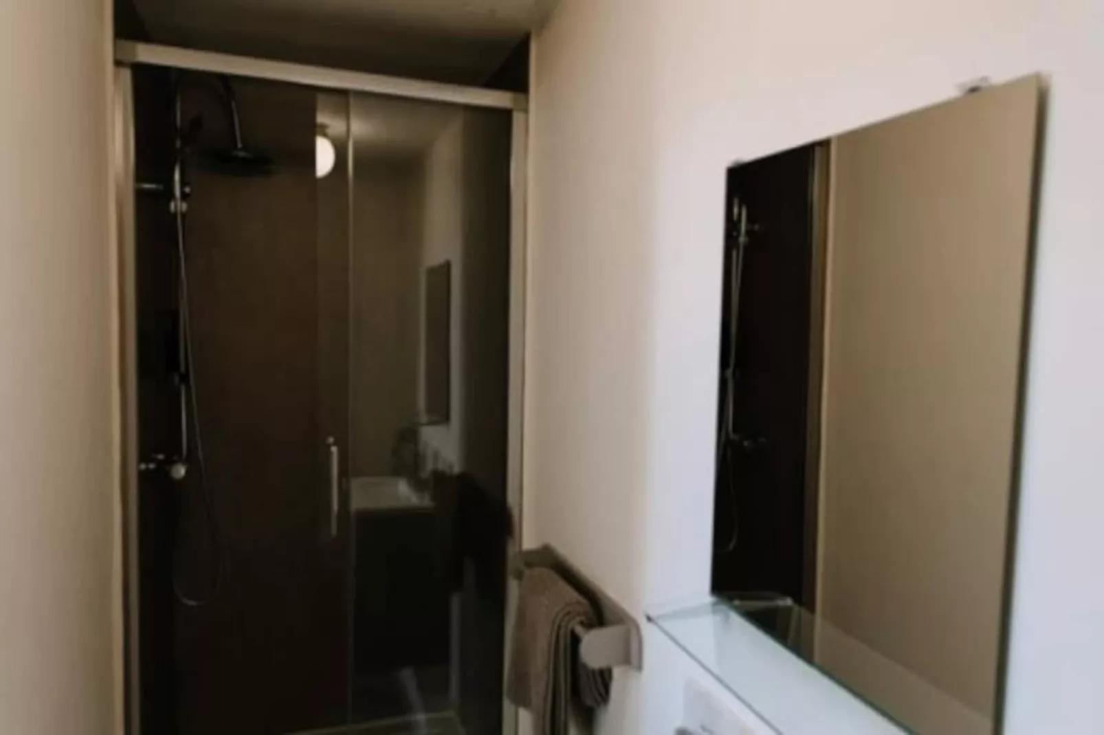 Appartement Lumineux Avec Piscine Et Spa-Image-tags.