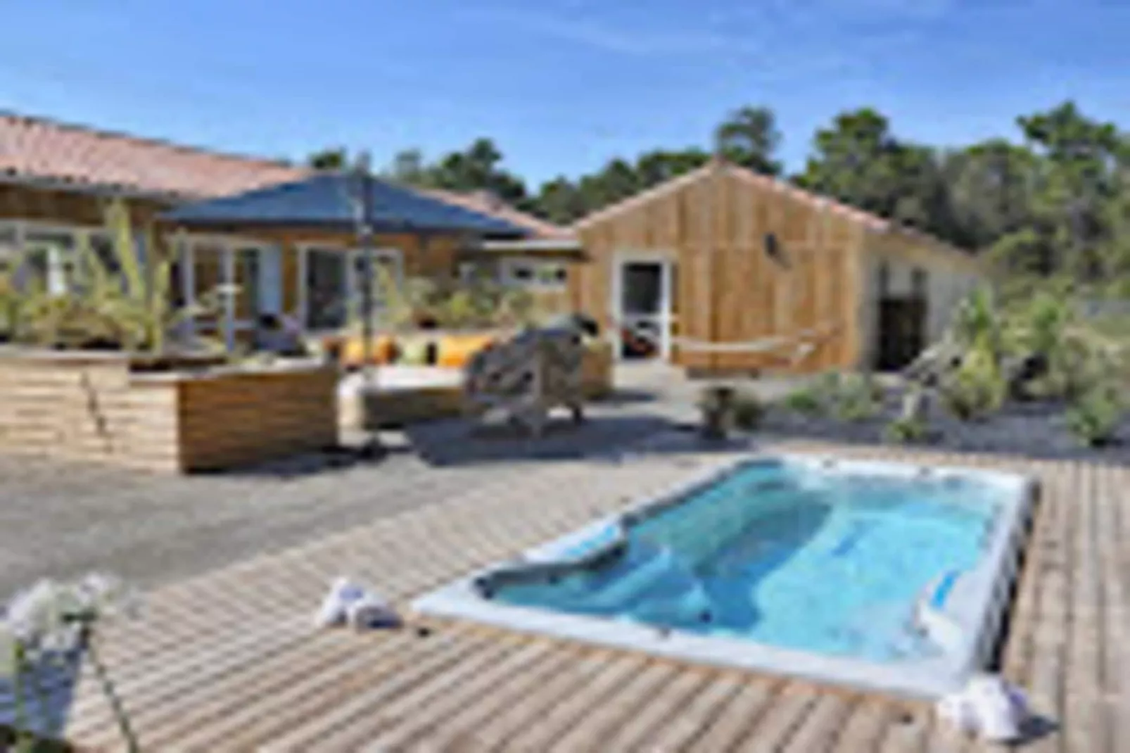 Villa Californie - Domaine Le Sherwood-Exterior in summer